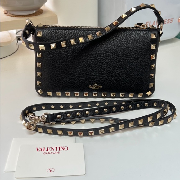 Valentino Garavani Rockstud Calfksin Small Shoulder Black Bag - Picture 2 of 8